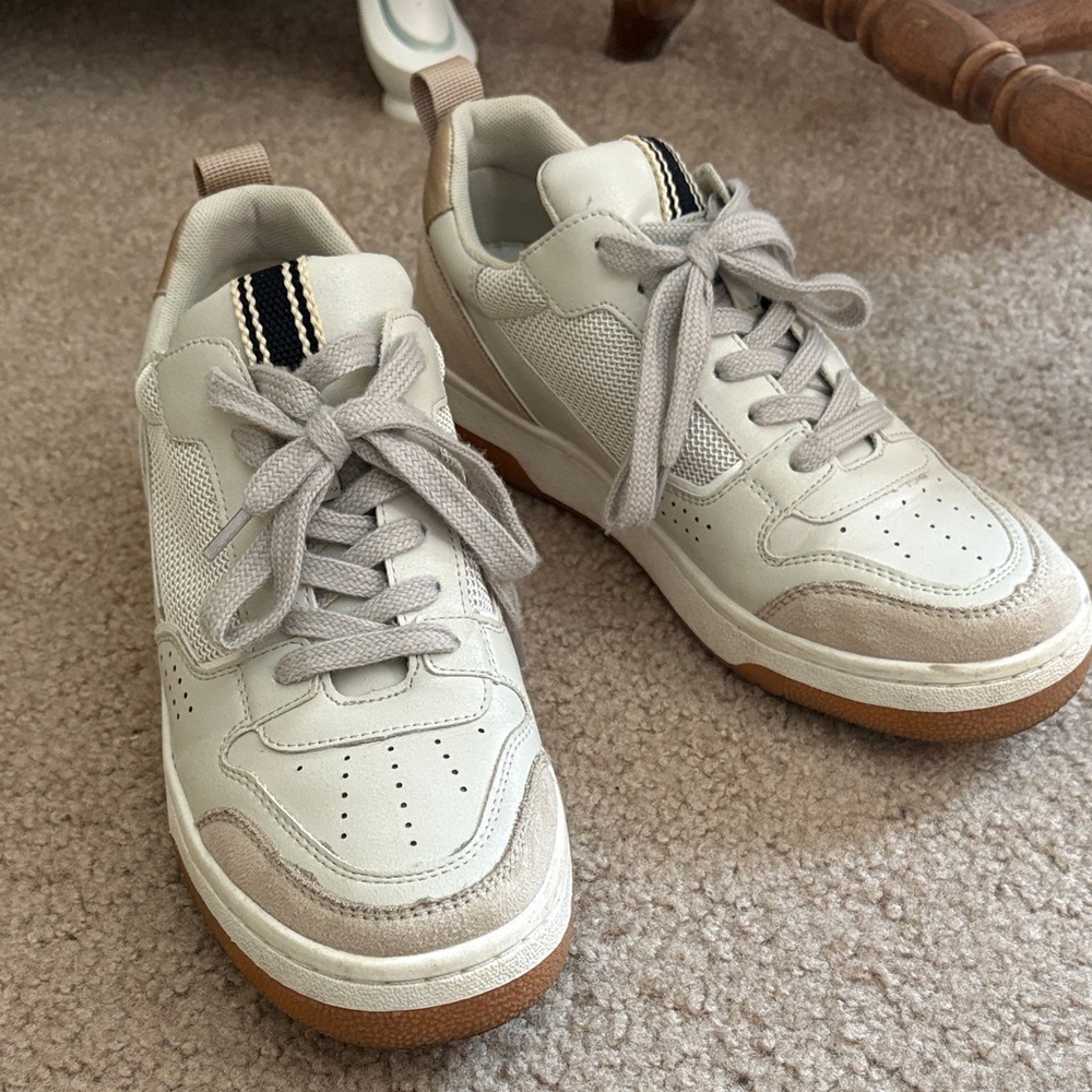 ShuShop Cream and Black Sneakers